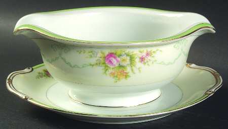 Formal Garden Gravy Boat with Attached Underplate
