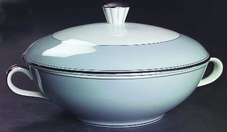 Graymont (Platinum Trim) Round Covered Vegetable