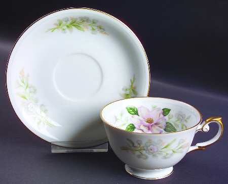 Rochelle Footed Cup & Saucer Set