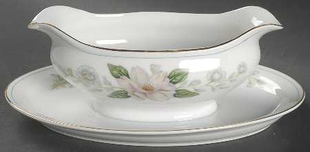Rochelle Gravy Boat with Attached Underplate