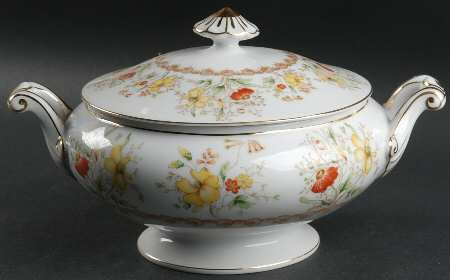 Sarna Round Covered Vegetable by Grace