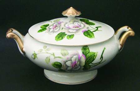 Scarsdale Round Covered Vegetable