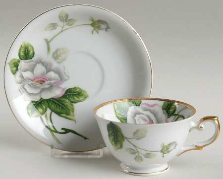 Scarsdale Footed Cup & Saucer Set
