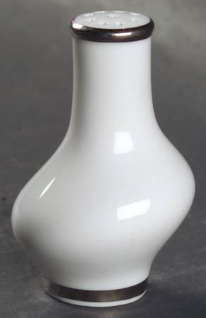 Weddingband Pepper Shaker by Grace