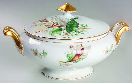 Wood Lily Round Covered Vegetable