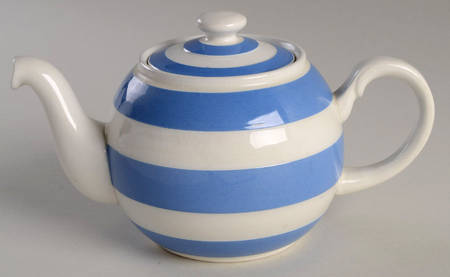 Cornish Blue White (Shield and TG Green) Mini Teapot & Lid
