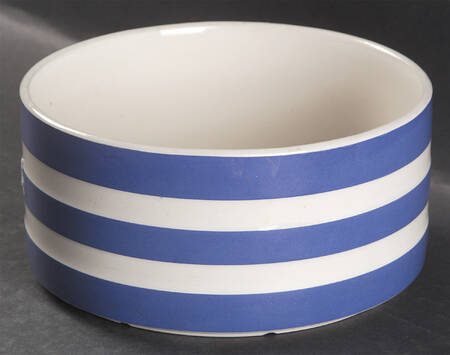 Cornish Blue White (Shield and TG Green) 7" Round Vegetable Bowl
