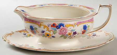 The Annabelle Gravy Boat with Attached Underplate