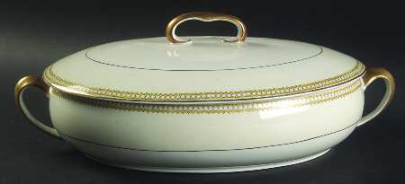 Beaumont Oval Covered Vegetable