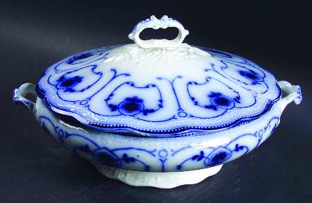 Beaufort Round Covered Vegetable