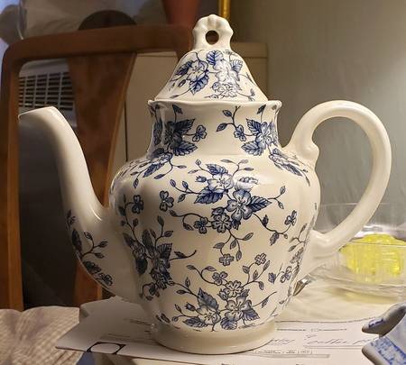 Bouquet Blue Coffee Pot & Lid