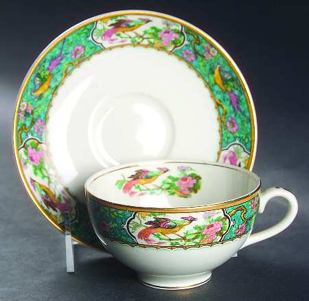 Braintree Flat Cup & Saucer Set