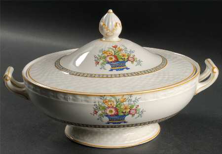 The Bristol Round Covered Vegetable