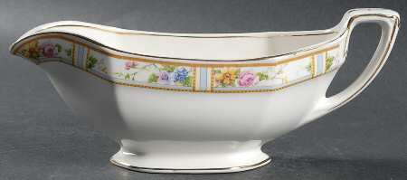 Carmona (Smooth Edge) Gravy Boat