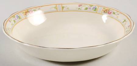 Carmona (Scalloped Edge) Coupe Soup Bowl