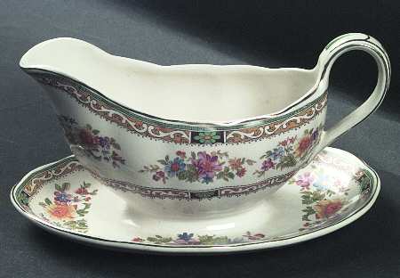 Chelsea Bouquet Gravy Boat with Attached Underplate