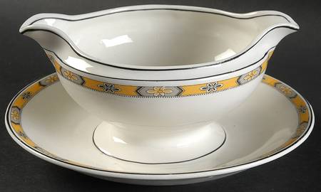 Chester Gravy Boat with Attached Underplate