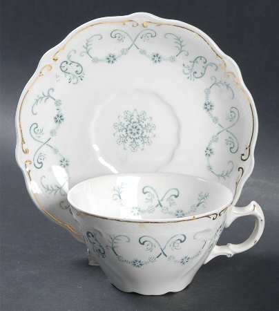 Clytie Flat Cup & Saucer Set