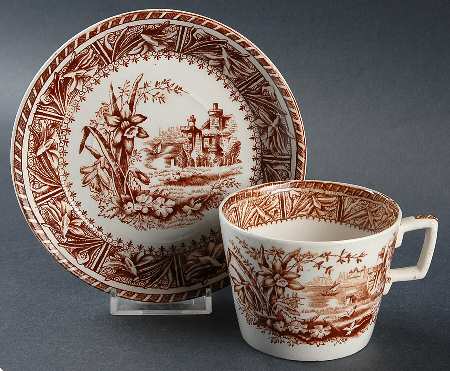 Daffodil Brown Flat Cup & Saucer Set