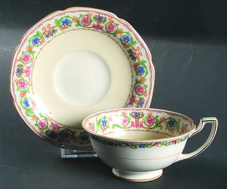 The Delicia Footed Cup & Saucer Set