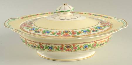 The Delicia Round Covered Vegetable
