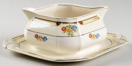 The Dorset Gravy Boat with Attached Underplate