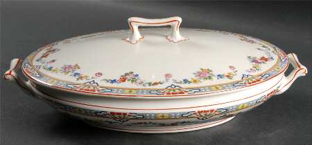 Dresden Oval Covered Vegetable