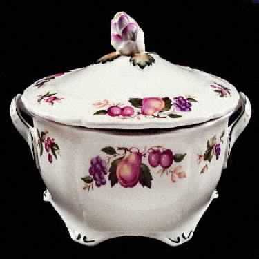 Evesham Oval Covered Vegetable