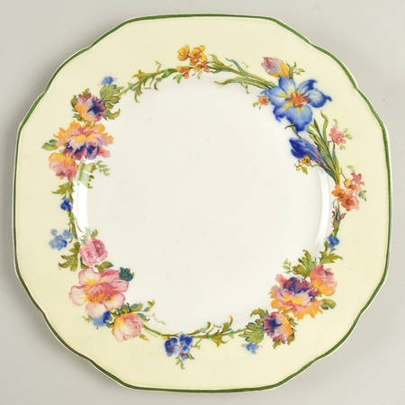 The Fleurette Luncheon Plate