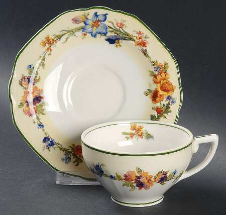 The Fleurette Flat Cup & Saucer Set