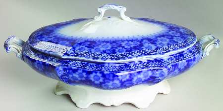 Grace (Flow Blue) Oval Covered Vegetable