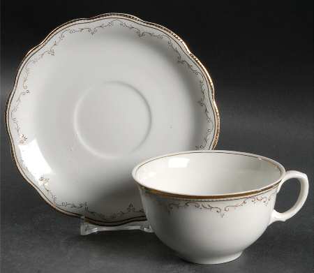 520 Flat Cup & Saucer Set