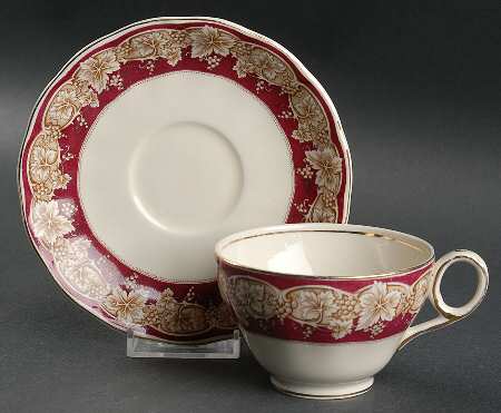 Hampton Vine Maroon Flat Cup & Saucer Set