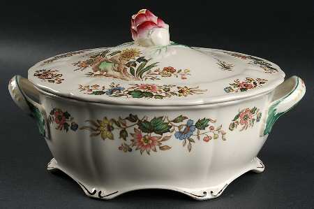 Lorraine Round Covered Vegetable