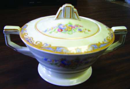 Ludlow Sugar Bowl & Lid