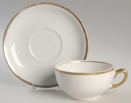 The Marengo (Off White) Flat Cup & Saucer Set
