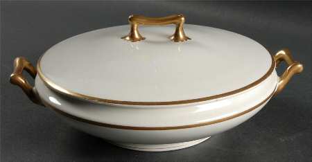 The Marengo (White) Round Covered Vegetable