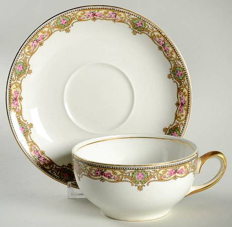 The Minden Flat Cup & Saucer Set
