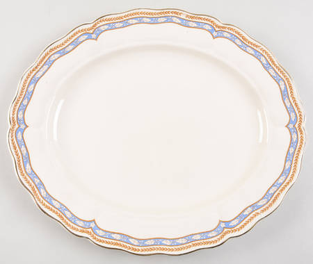 Monmouth (Scalloped Edge) 14" Oval Serving Platter