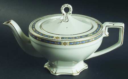 Monmouth (Smooth Edge) Teapot & Lid