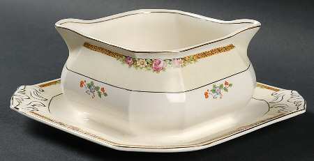 Penrith Gravy Boat with Attached Underplate