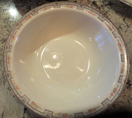 Preston 10" Round Vegetable Bowl