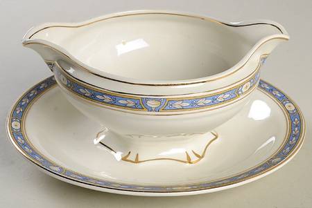 Ross Gravy Boat with Attached Underplate