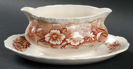 Trellis Brown Gravy Boat with Attached Underplate