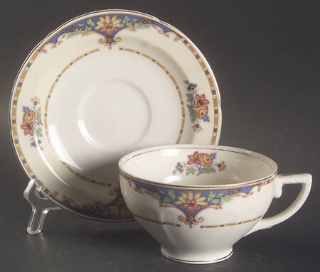Virginia Flat Cup & Saucer Set