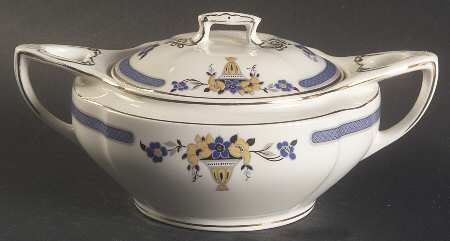 Winthrop Sugar Bowl & Lid