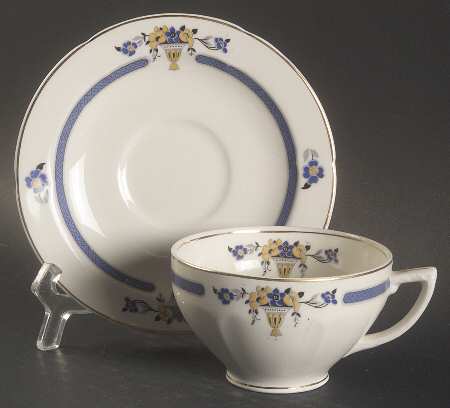 Winthrop Flat Cup & Saucer Set