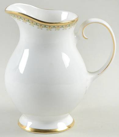 Amoresque Creamer