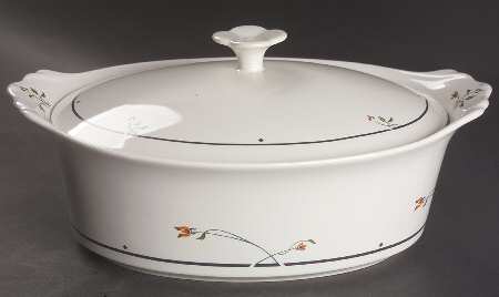 Ariana 1.75 Quart Oval Covered Casserole by Gorham