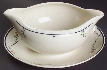 Ariana Gravy Boat with Attached Underplate